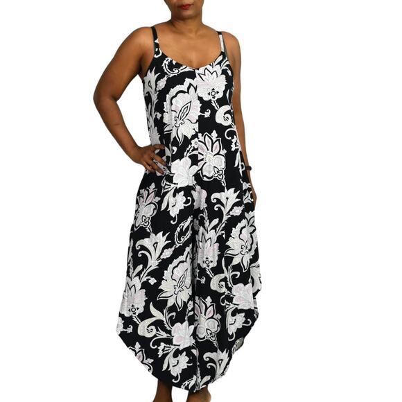 Wide Leg Jumpsuit Black Printed Draped Pink Straps Capri Loose Sack Size Medium - Picture 9 of 13